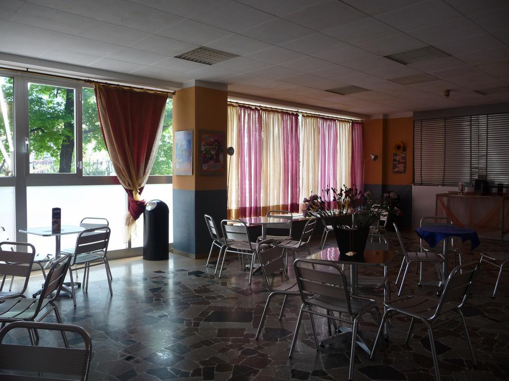 Ostello Aig Piero Rotta Milán Exterior foto