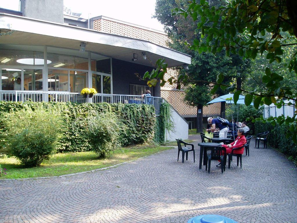 Ostello Aig Piero Rotta Milán Exterior foto