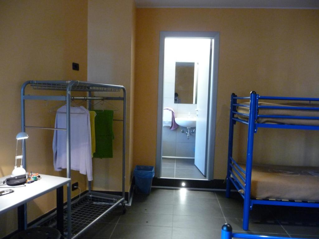 Ostello Aig Piero Rotta Milán Habitación foto